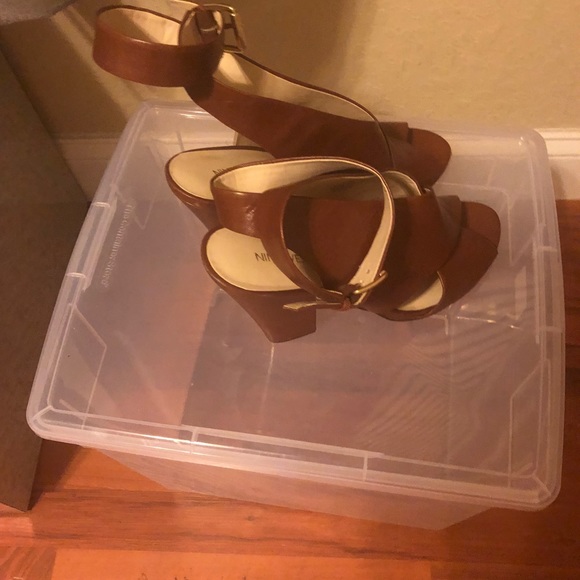 Nine West sandals - Picture 2 of 3